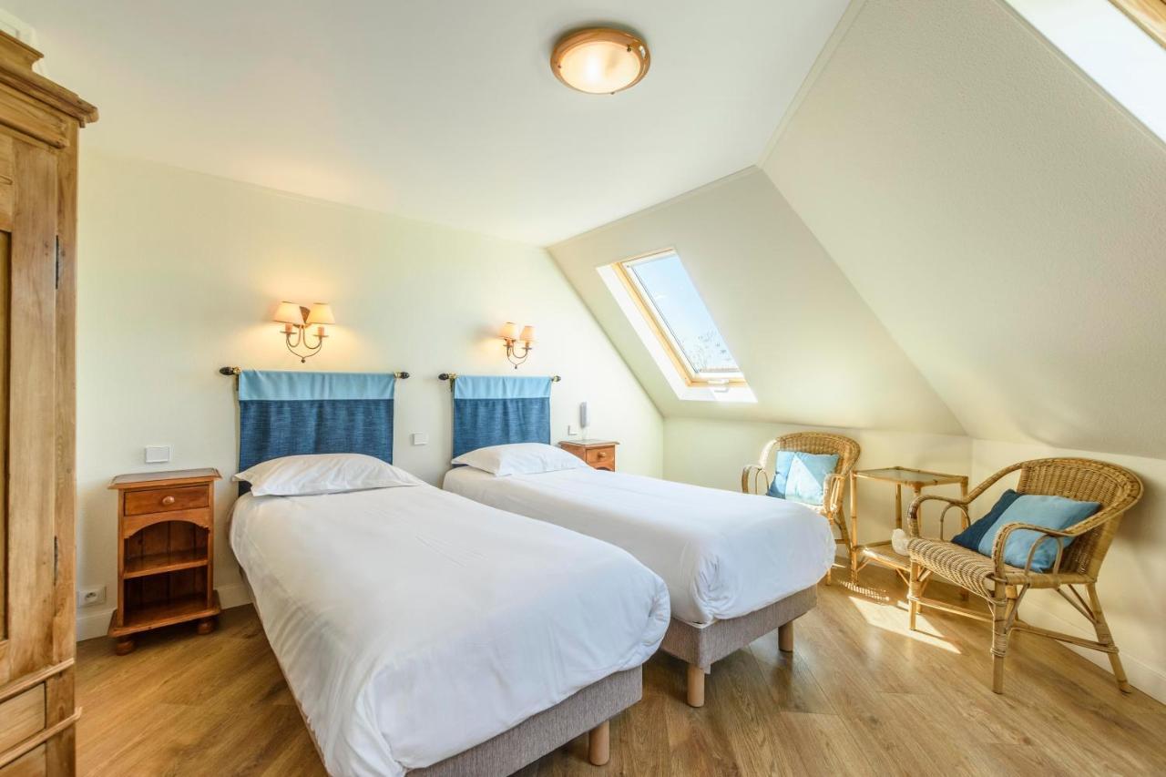Hotel Le Clos Fleuri Le Palais Bagian luar foto
