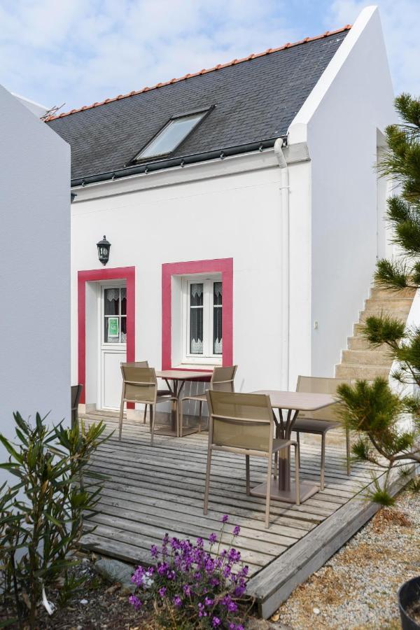 Hotel Le Clos Fleuri Le Palais Bagian luar foto