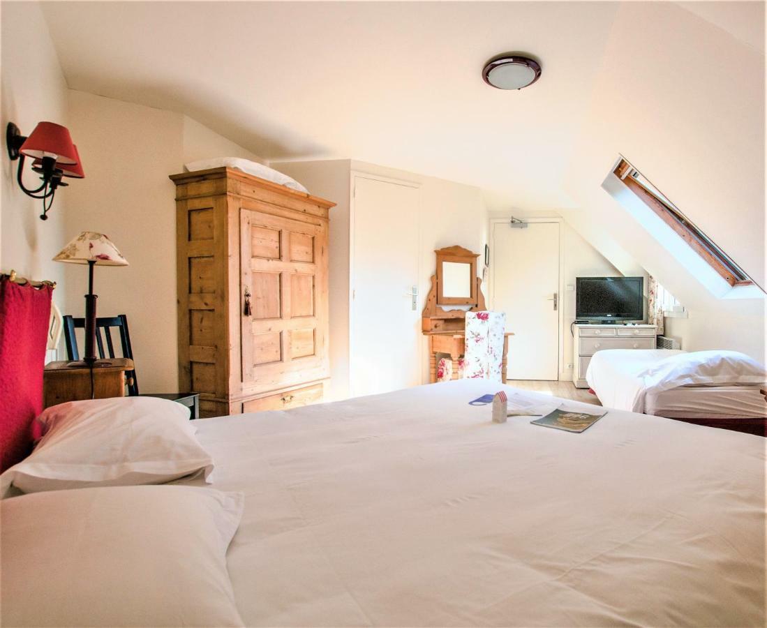 Hotel Le Clos Fleuri Le Palais Bagian luar foto